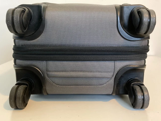 Tumi International Expandable 4-Wheeled Carry-On – Alpha 3 – Castle Gray 124793 8