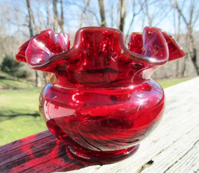 Vintage Fenton Ruby Red Small Ruffled Smooth Glass Rose Bowl Vase w/ Oval Mark