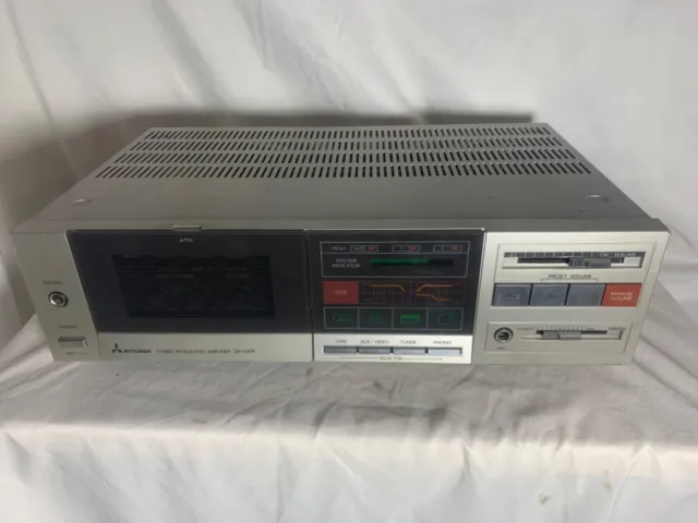 Vintage Stereo Integrated Amplifier - Silver - Mitsubishi DA-U41p