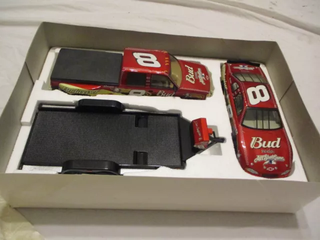 Brookfield 1/24 Dale Earnhardt Jr Budweiser Crew Cab Trailer And Car