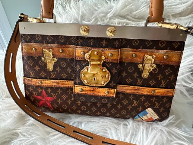 Antique Louis Vuitton malle cabine Comtesse Lakar - Pinth Vintage Luggage