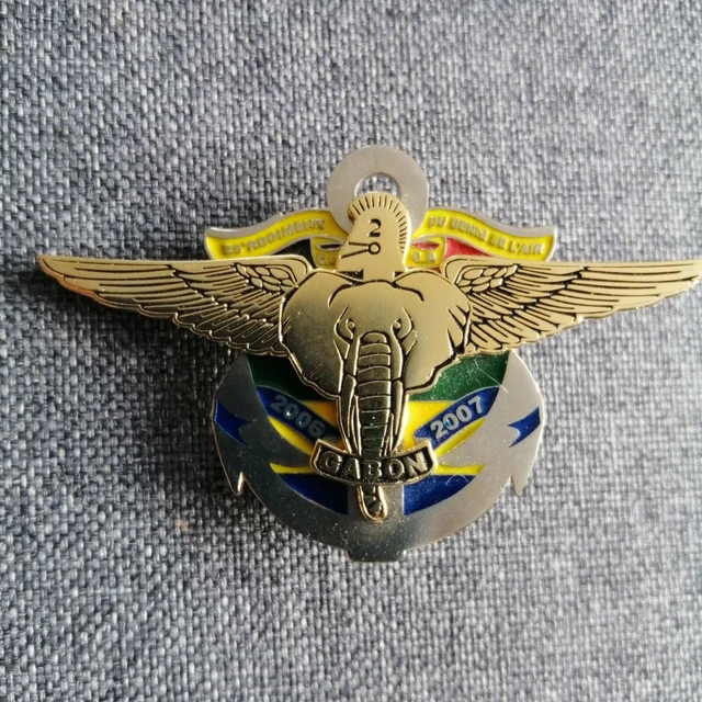 Insigne militaire: 25e régiment du Génie de l'air. Gabon 2006/2007