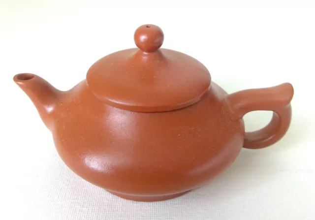 Yixing Pottery Teapot . TE22-88