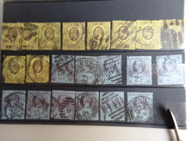 Album de timbres Globe-Trotter 16 pages noires - 16,5x22,5 cm - Visuels assortis
