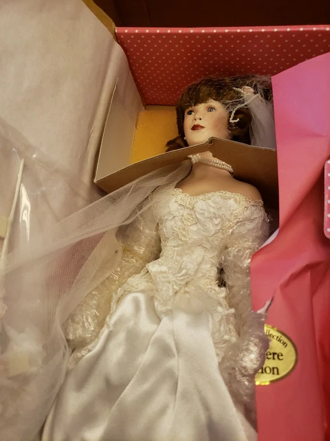 Paradise Galleries Treasury Collection Bride Doll “June” Porcelain Premiere NIB