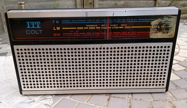 Radio Vintage ITT Pony 300 - Ondes LW Et MW - Années 60 à 80 - Collection - Très Bon état
