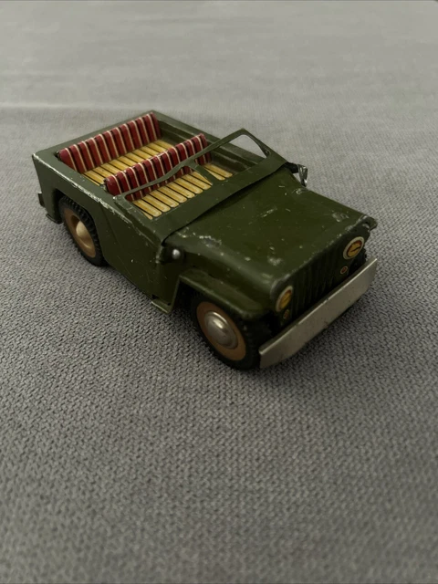 Joustra - Lot de 10 jouets en tôle des années 1950/60 Joustra - Lot de 10 jouets en tôle des années 1950/60