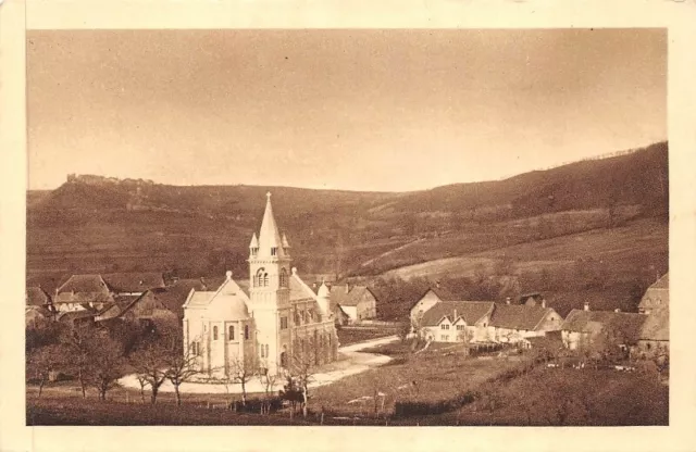 SANCEY-le-LONG - l'Eglise et à droite, la maison natale