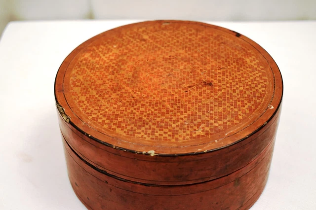 Antique Burmese (Bagan) Red Lacquered Coiled Bamboo Betel Nut Box Hand Painted"2 2