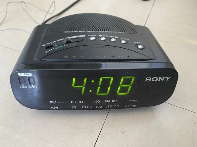 RADIO RÉVEIL CUBE rétro Sony Dream Machine ICF-C113L FM MW LW EUR 11,53 - FR