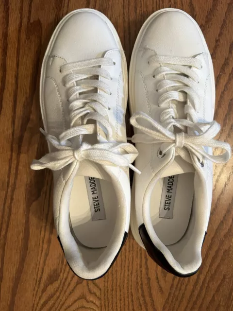 Steve Madden Women’s White Leather with Black Heel Sneakers Tennis Shoes Sz 10 M