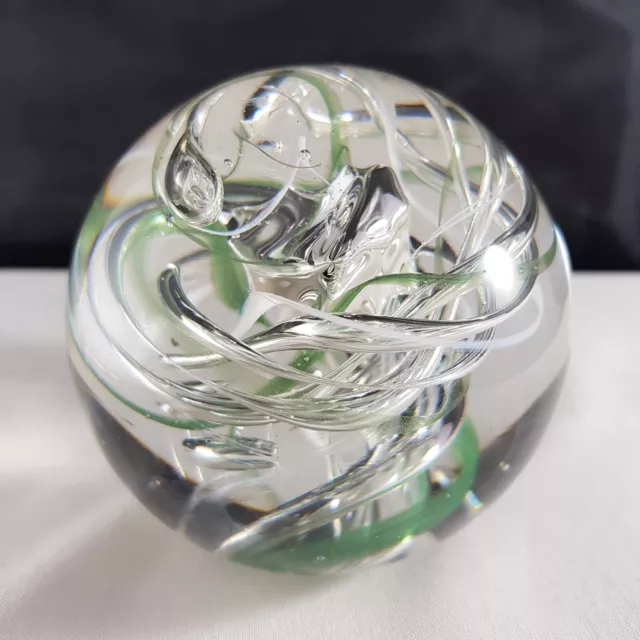 LANGHAM England Art Glass Sphere/Round Paperweight Green & White Streamer Swirls 3