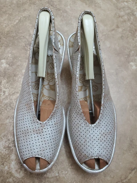 Fly London SandalsSz8Womens39Yaz Peep ToeSlip On Slingback Silver Faux Leather(6