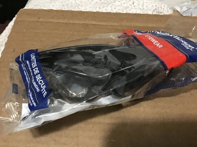 Smith and Wesson Safety Glasses 21306 Elite Indoor/Outdoor Lens Black Frame