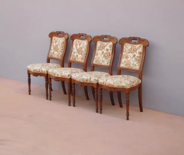 Quattro sedie Carlo X in legno di noce, seduta in tessuto, '800!
