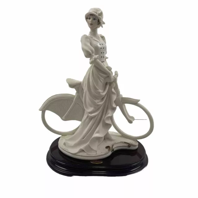 Giuseppe Armani Figurine Statue Sunday Ride Lady Made in Italy Porcelain 0531F