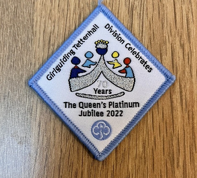 GIRLGUIDING THE QUEENS Platinum Jubilee Badge Fun Blanket Badge £2.00