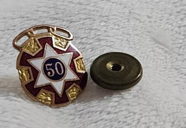 ANTIQUE IOOF INDEPENDENT ORDER OF ODD FELLOWS 10kt GOLD PIN 50 Years Screwback