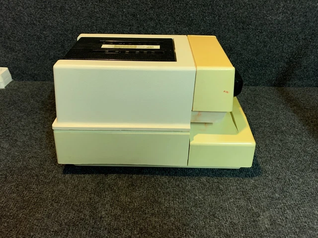 Frankiermaschine Pitney Bowes 6300