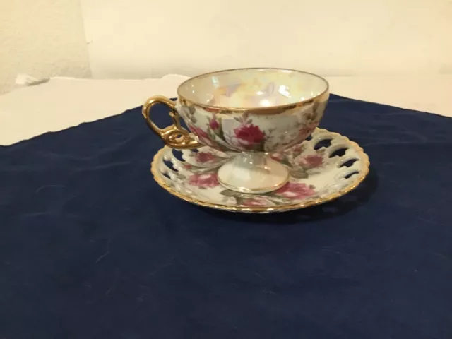 Royal Sealy Tea Cup and Saucer - Vintage Pearlescent - Gold trim with Red Roses