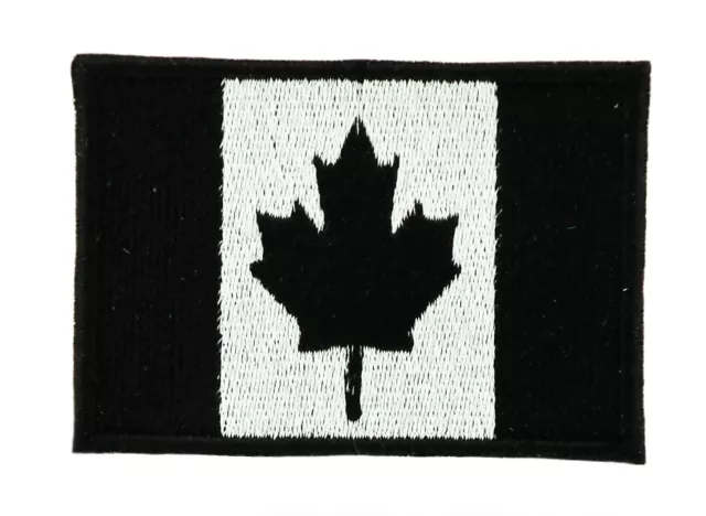 Toppe Toppa PATCH canadese canada NERO 3x5cm Bandiera ricamata termoadesivo