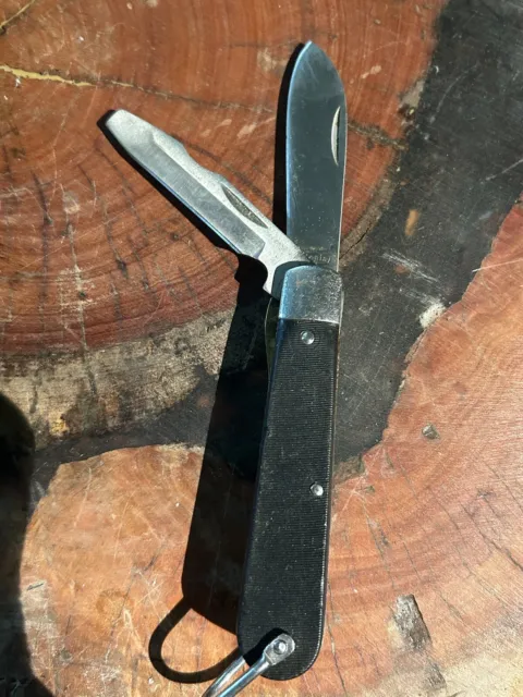 Vintage Colonial 08 PROV.R.l USA Folding Pocket Knife 440A