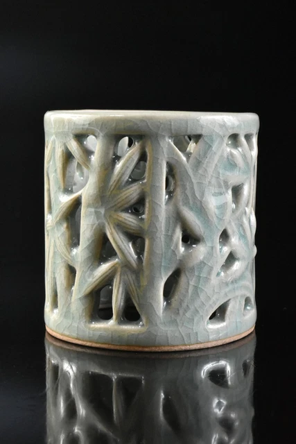 M1363: Korean Goryeo celadon Flower Watermarks sculpture LID REST/Stand, auto
