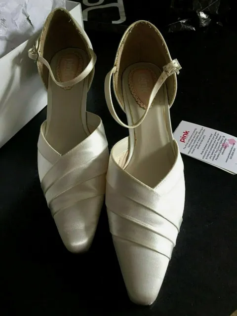 Elfenbein Satin Hochzeit Braut Schuhe Größe 7 Pink von Paradox verpackt 2