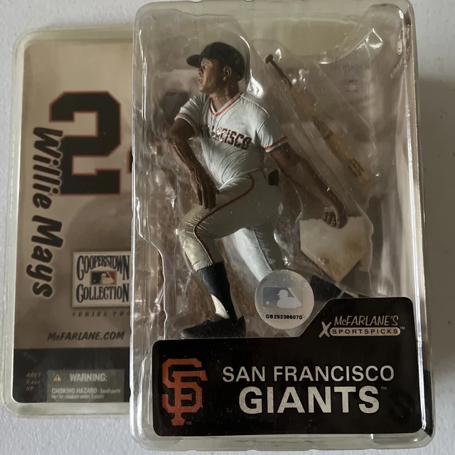 2005 McFarlane Cooperstown Collection II Willie Mays SF Giants Hall Of Fame CF