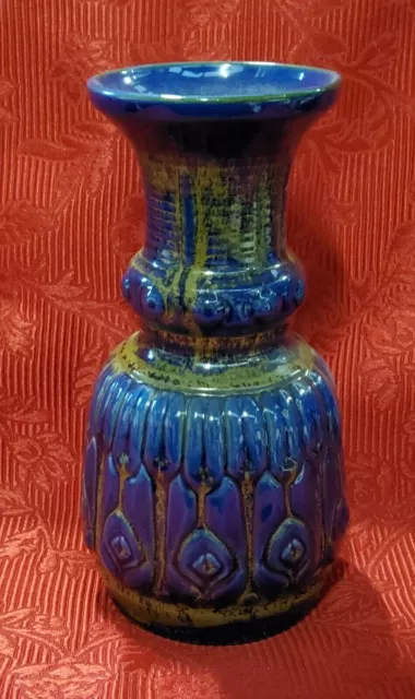 Sylvac Blue/Green Lovely Patterned Vase. MC28