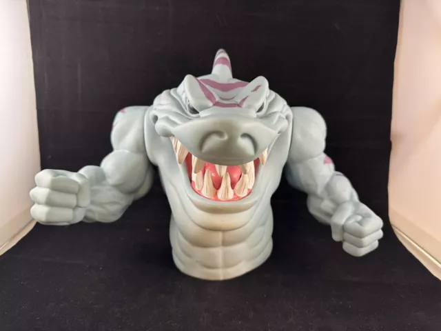 1994 Street Sharks STREEX / BLADES Hand Shark/Puppet Mattel Street Wise Design