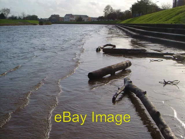 Photo 6x4 Flotsam, River Exe Exeter Logs deposited below Blackaller Weir. c2006
