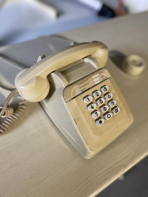 Les téléphones modèles dits T83 | Association Adolphe Cochery