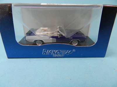 1/87 Ricko Plymouth HEMI Convertible lila metallic 38283