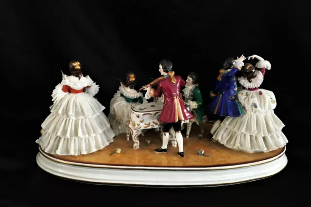 MÜLLER VOLKSTEDT - LE CONCERT - GROUPE 6 FIGURINES DENTELLE PORCELAINE - 45 cm 2