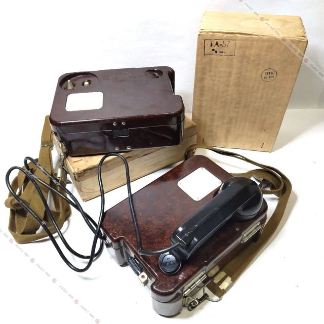 Juego de 2 teléfonos de campo de baquelita de colección del ejército de la Unión Soviética ТА-57 de colección