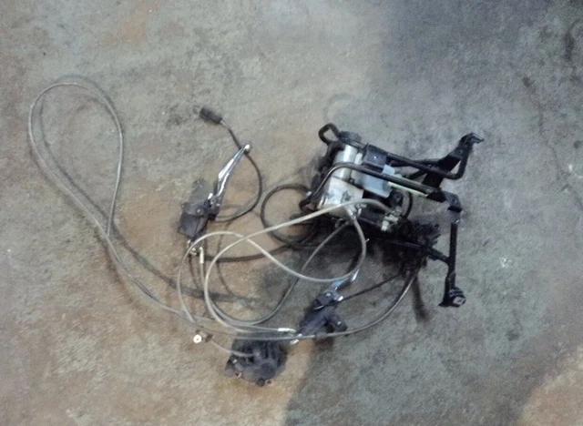 Cuerpo Sistema ABS Peugeot Satelis 125 ABS VGAJ2AAAA