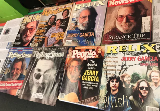 Lot Of 8 Magazines Rolling Stone/ People & More Jerry Garcia & Grateful Dead