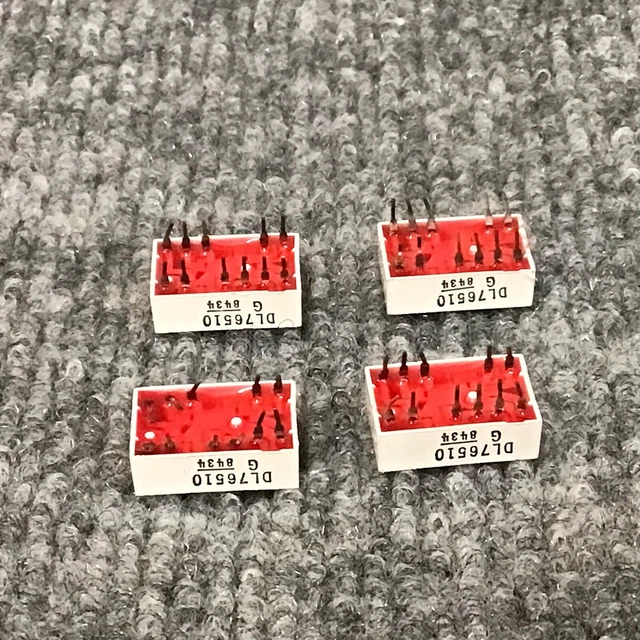 Lot Of 4   DL76510G Single Led Segment Display Red Used