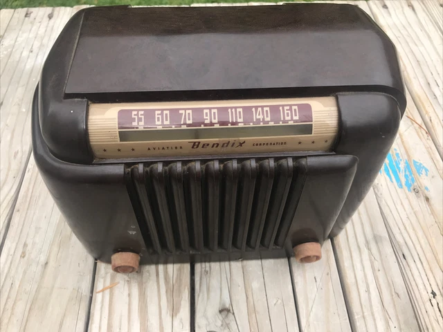 Bendix Aviation corporation Bakelite Model 110 Radio For Parts/Repair Bendix Aviation corporation Bakelite Model 110 Radio For Parts/Repair