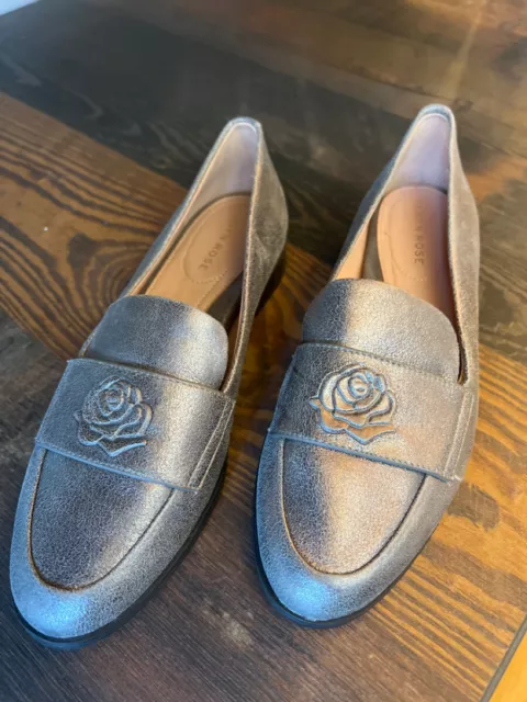 Taryn Rose Silver Metallic Loafer-EUC-6.5