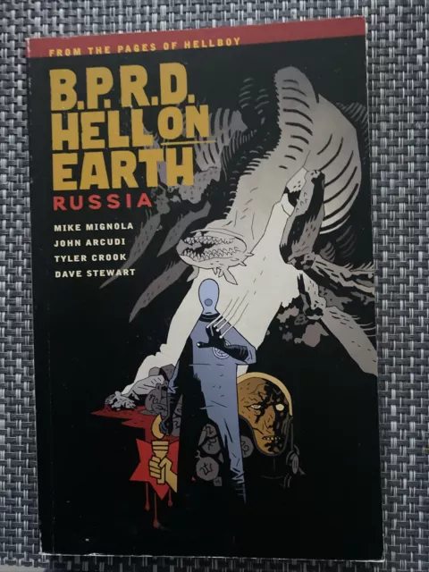 Dark Horse Comics B.P.R.D. HELL ON EARTH Russia GRAPHIC NOVEL Tpb Hellboy