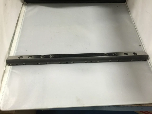 New Nordson 8031088 Hot Melts Coating Nozzle