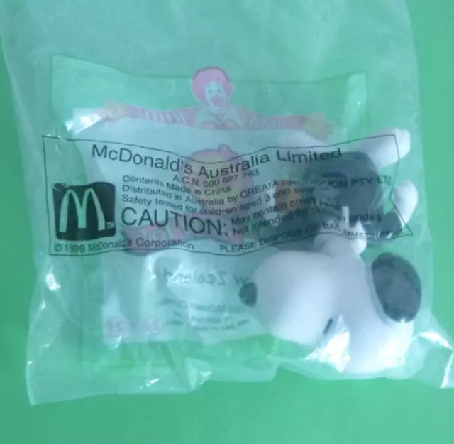 SNOOPY  CHARACTER - McDonalds -  New Zealand  -  Time to Sell My Collection