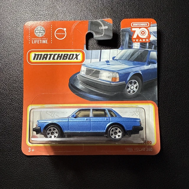 Matchbox Volvo 240 Del 1986 Scala 1:64 Rossa MBX Metro 2024 - Nuovo In Confezione - Foto 3