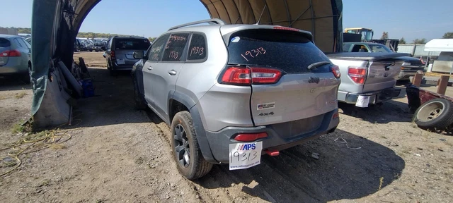 2015 JEEP CHEROKEE Power Brake Booster 100K