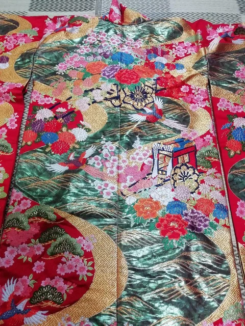 Uchikake Japanese Kimono Color striking kimono wedding bride Classic Embroidered