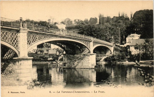 CPA AK VARENNE-CHENNEVIERES Le Pont (671835)