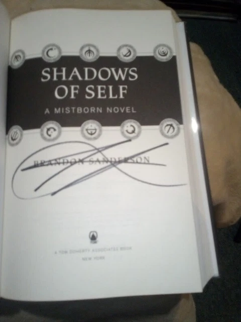 BRANDON SANDERSON - "SHADOWS OF SELF" 1st Ed , 1st Print - SIGNED - AS NEW 2