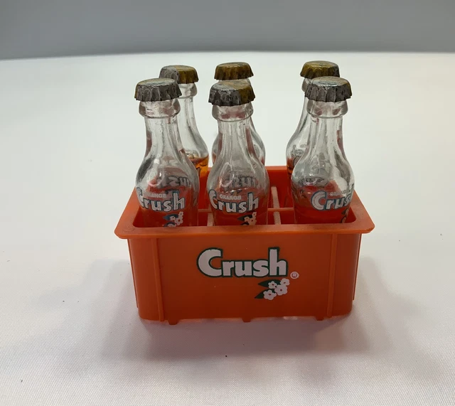 VINTAGE ORANGE CRUSH MINIATURE PLASTIC CRATE w/ 6 ORIGINAL BOTTLES Soda Pop